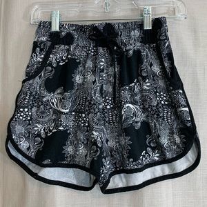 Patterned shorts